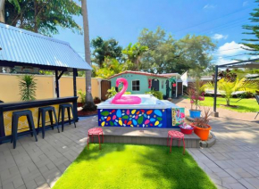 Fun Getaway: Hot Tub, Tiki Bar, Arcade Room